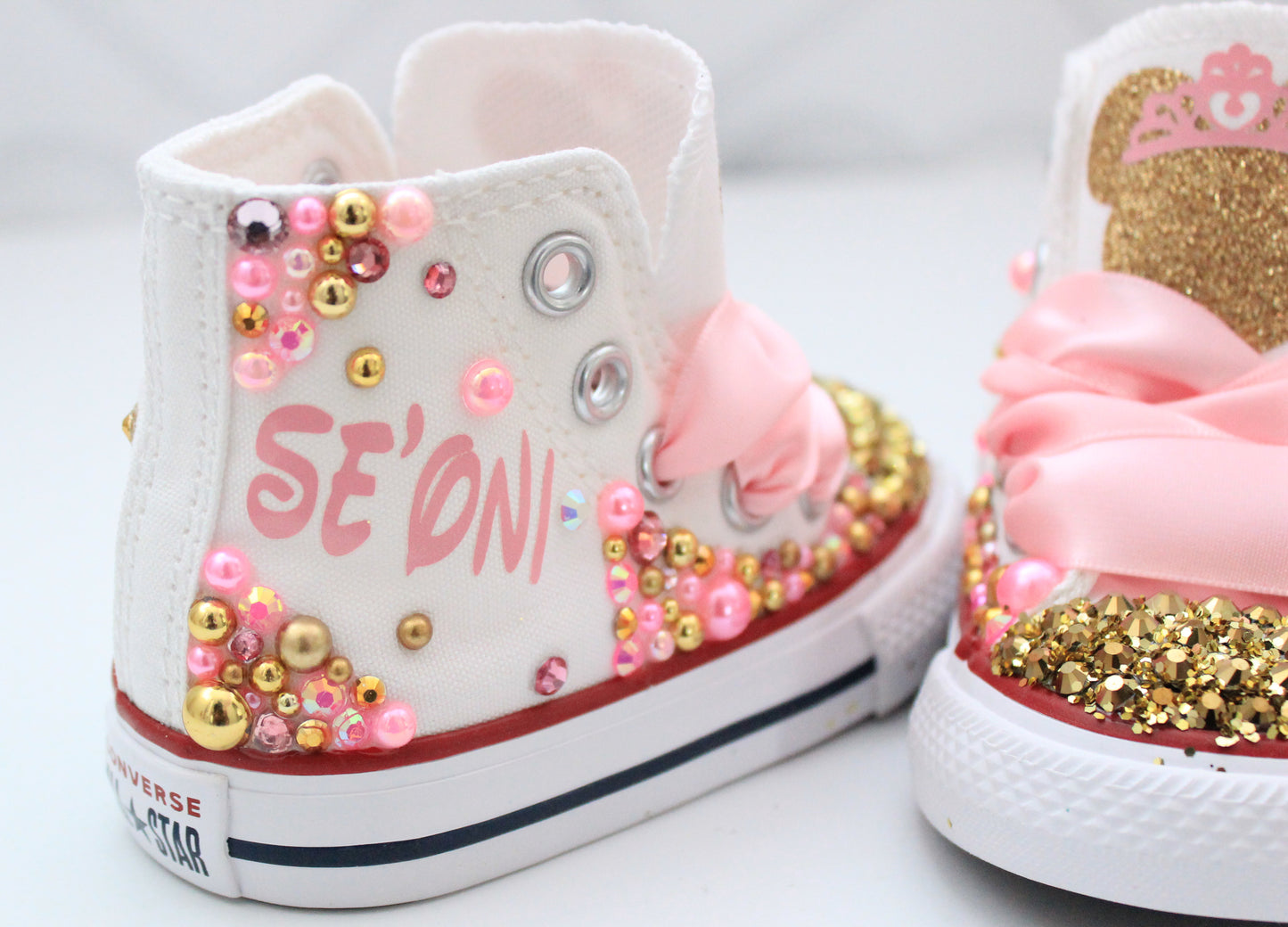 Minnie Mouse shoes- Minnie Mouse bling Converse-Girls Minnie Mouse Shoes-Minnie Mouse Converse