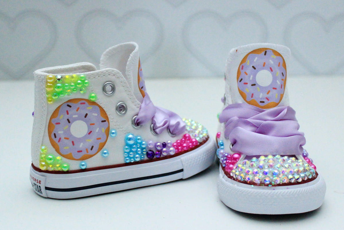 creatief Schijn van mening zijn Donut shoes- Donut Converse-Girls Donut Shoes – Pink Toes & Hair Bows