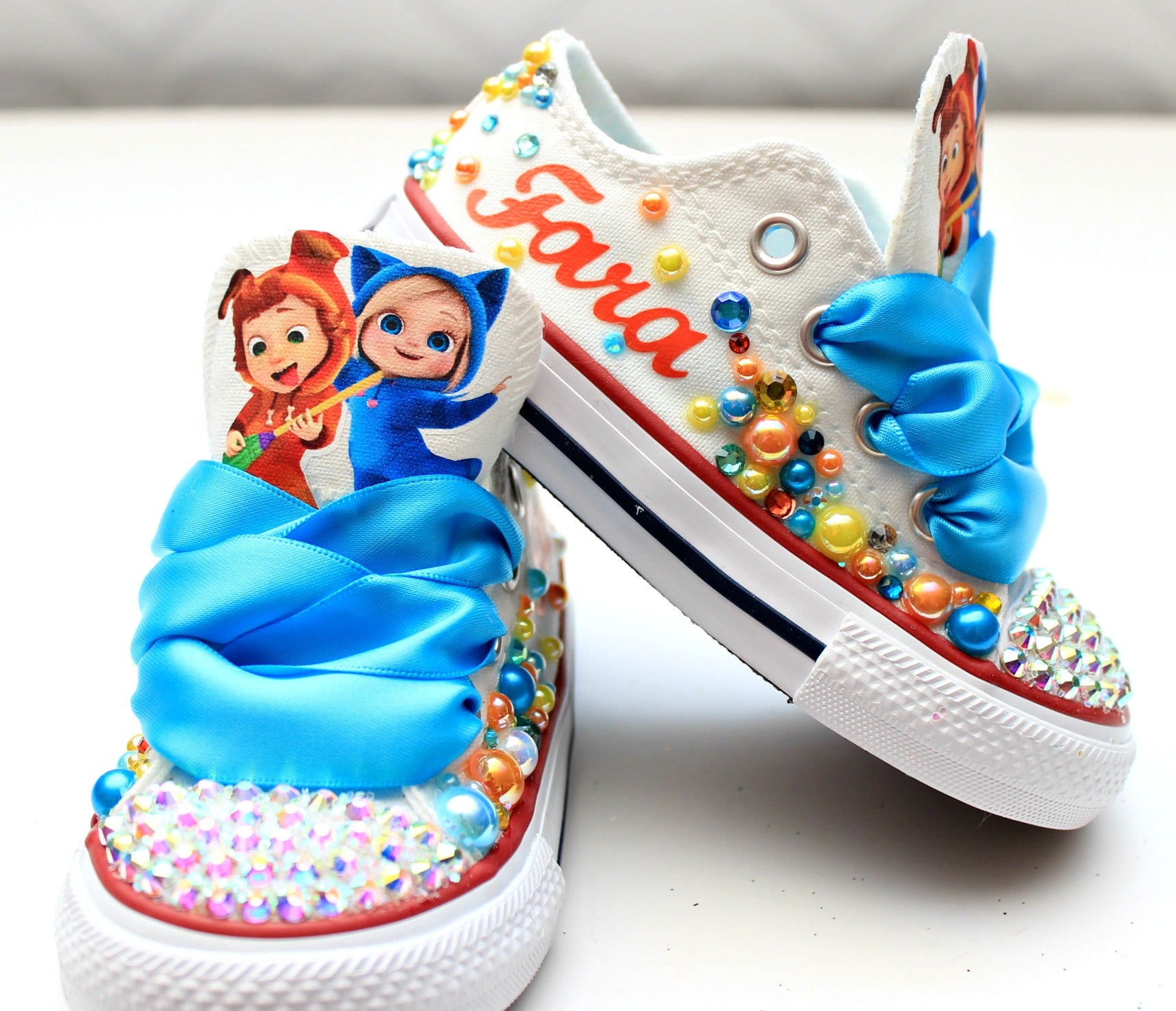 Disney on sale princess converse