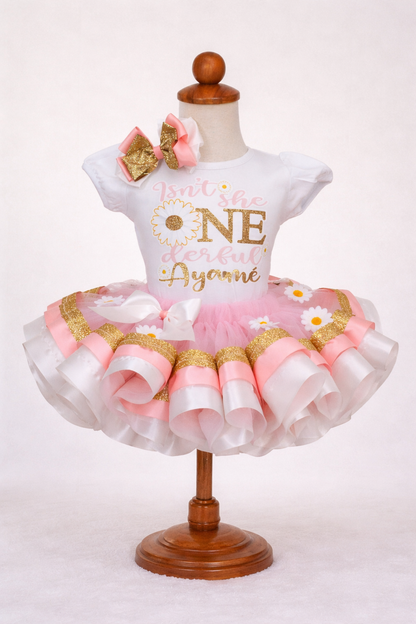 Isn't she Onederful birthday outfit-Isn't she Onederful Tutu set- Isn't she Onederful  outfit- Isn't she Onederful  tutu-Isn't she Onederful birthday-Daisy tutu set