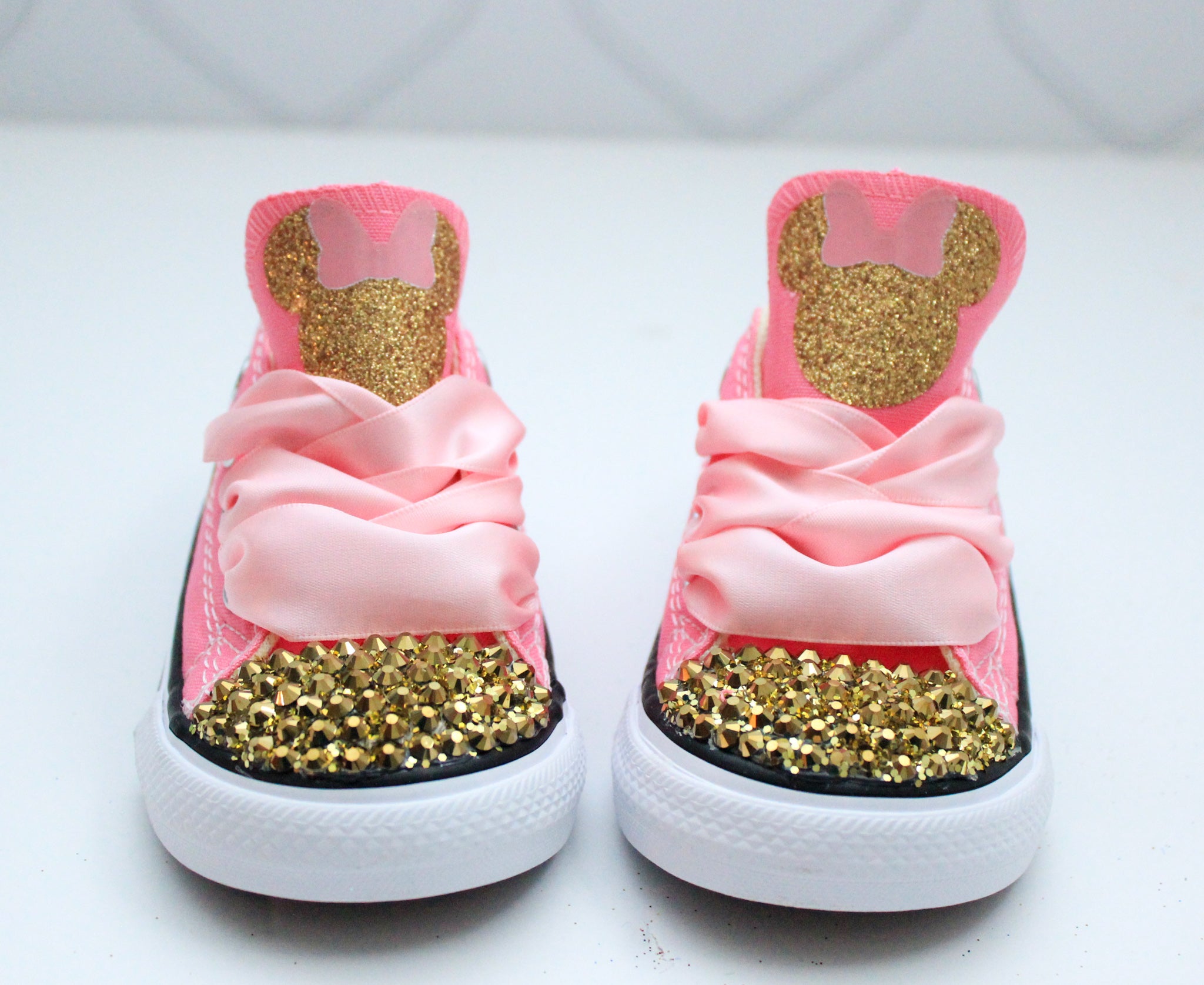 Minnie mouse shoes- Minnie mouse Converse-Girls Minnie mouse Shoes